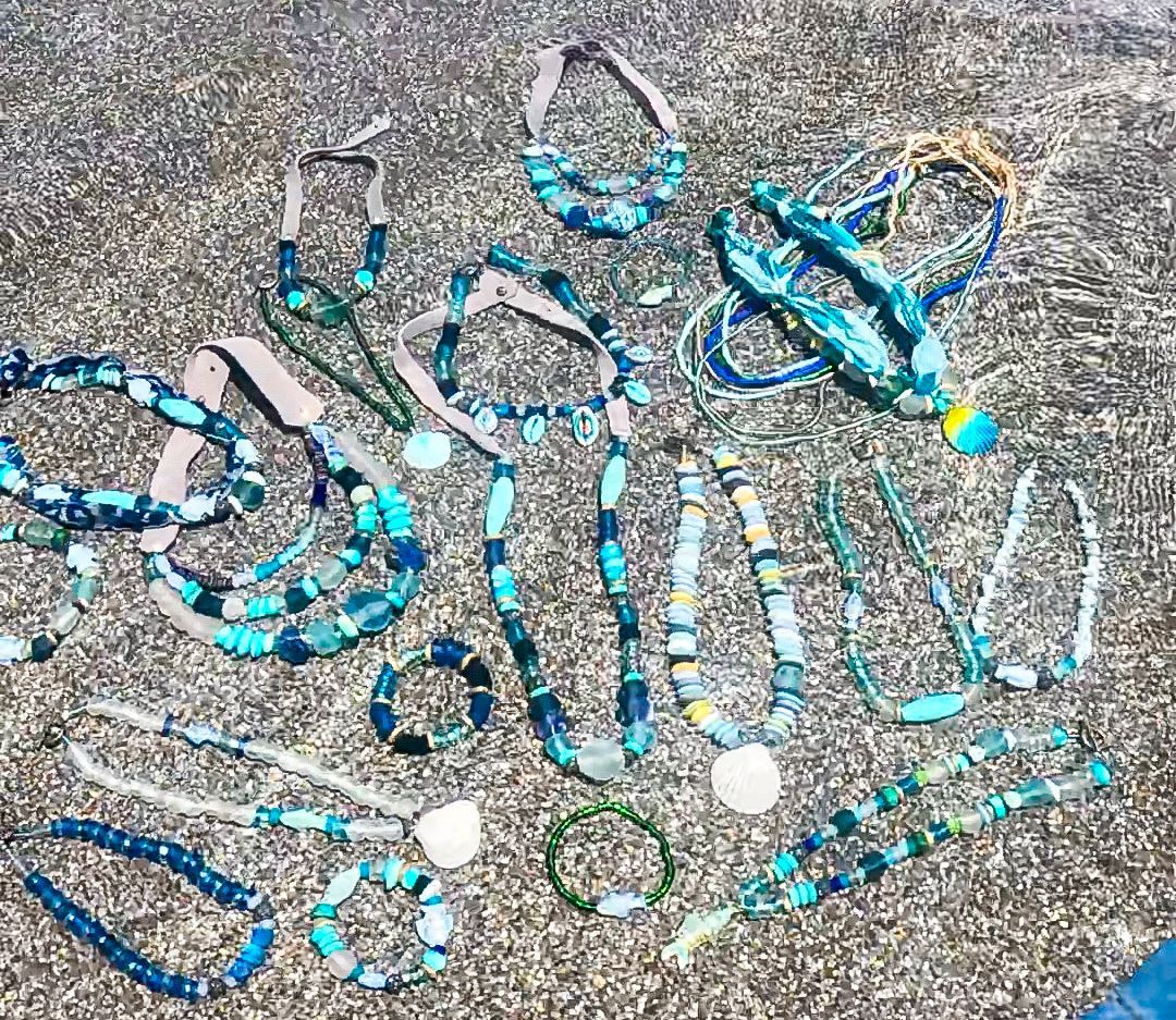 Classic Shell Necklace | Mixed Azul