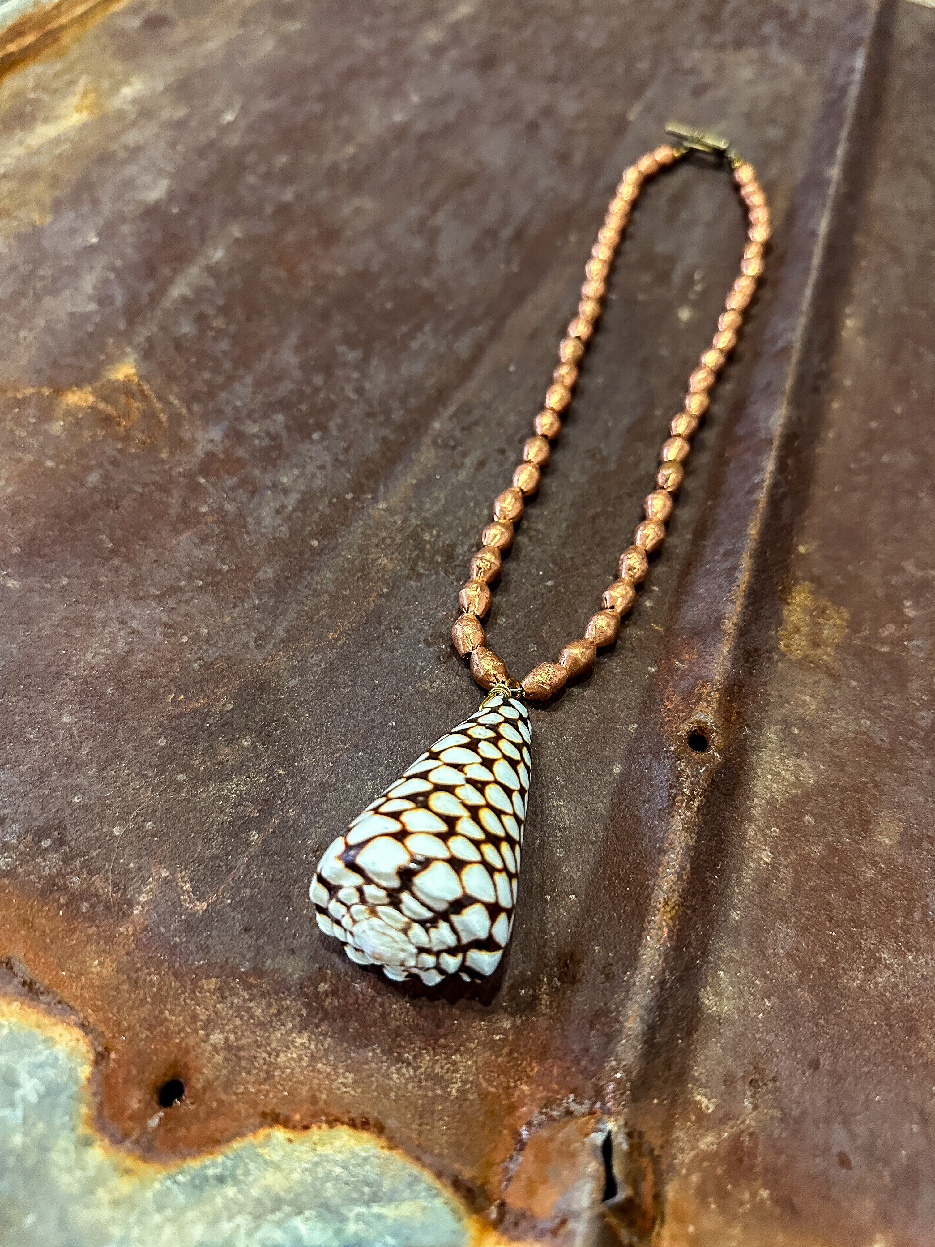 Metal Shell Necklace | Rose Gold