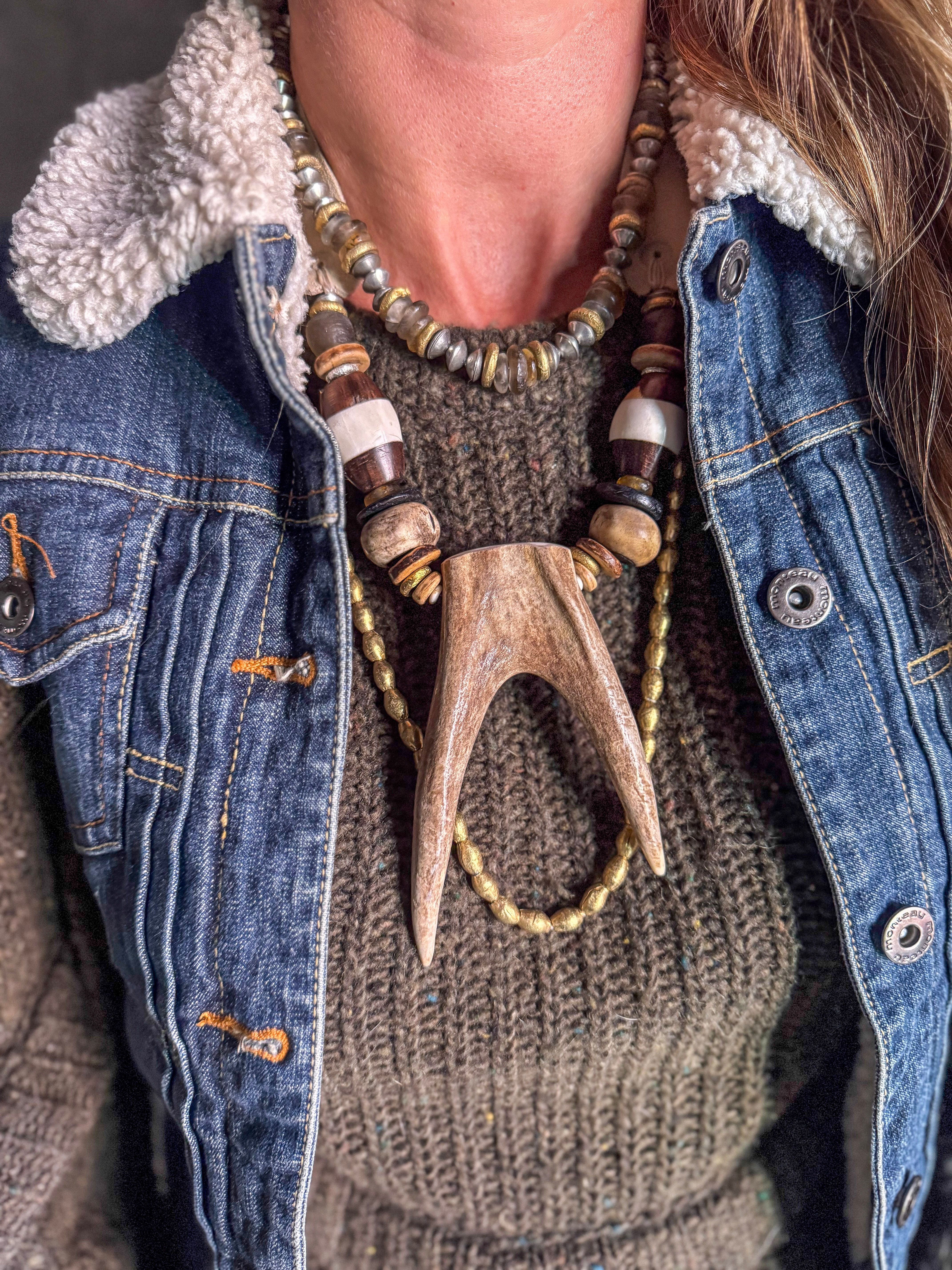 Mid Antler Necklace | Slate